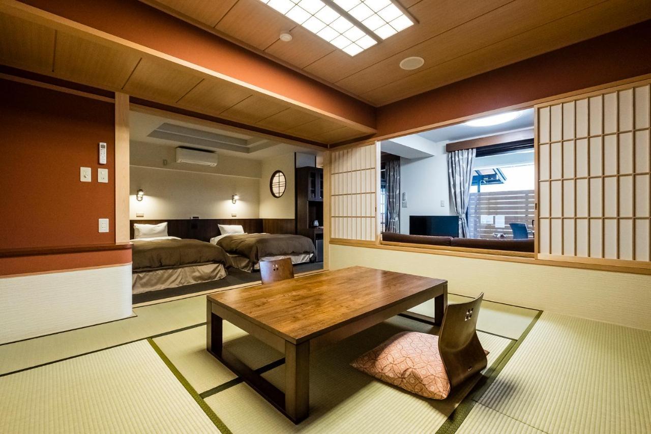 New Tomiyoshi Hotell Atami  Exteriör bild