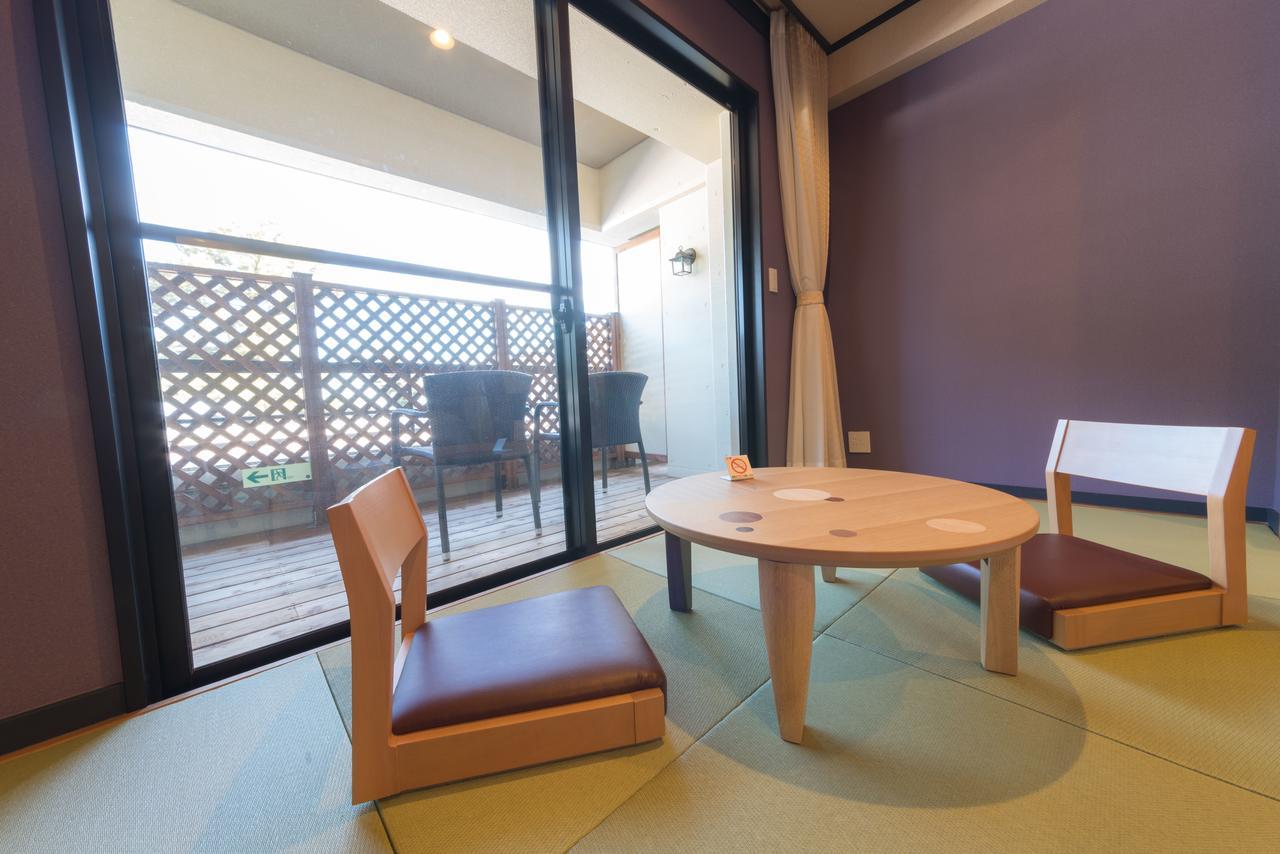 New Tomiyoshi Hotell Atami  Exteriör bild